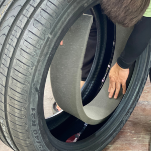 Lốp chống đinh tự vá Pirelli Scorpion Verde 275/40R21 dành cho Vinfast VF9, Volvo XC90,... hiệu quả chống đinh tự vá dưới 6 ly, hạn chế nổ lốp đột ngột,...
