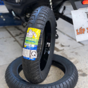 Tham khảo và gợi ý lựa chọn vỏ xe chống đinh tự vá cho xe máy điện Vinfast Evo 200, thông số lốp 90/90-12, phù hợp với nhu cầu sử dụng