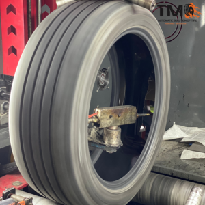 Lốp chống đinh tự vá là giải pháp dành cho ô tô, chịu đinh dưới 6 ly không xì, không cần vá